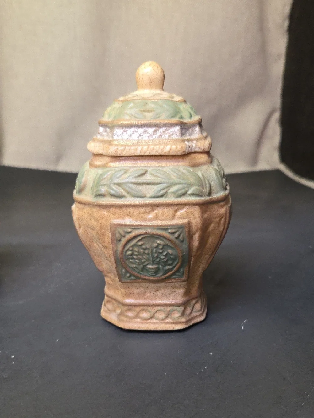 vintage porcelain trinket boxes ( Set 1)